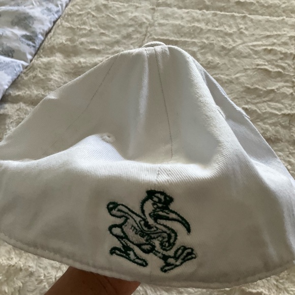University Miami white cap - Picture 2 of 7